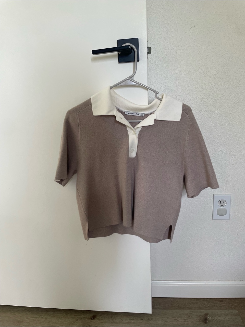 A&F Cropped Polo